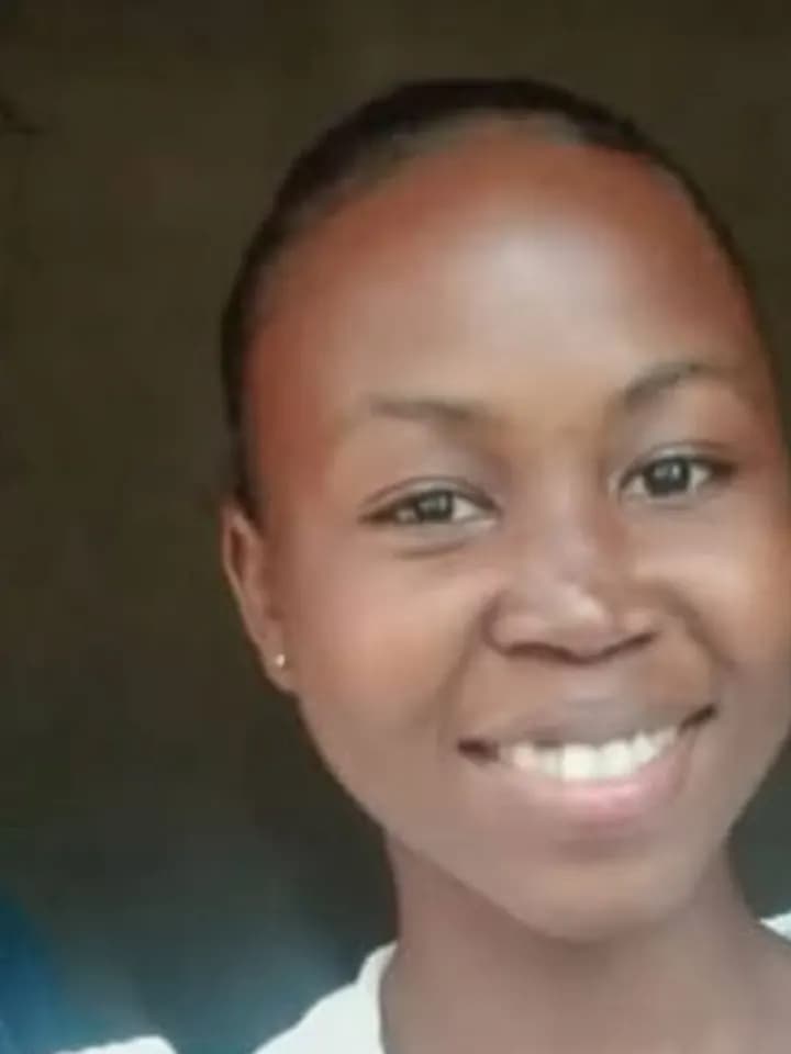 Nga’ata Félicité, Lycéenne, série D